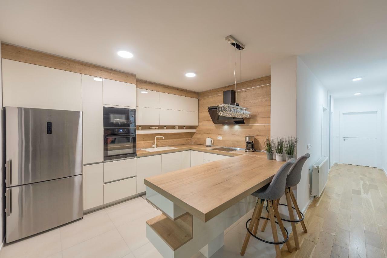 Penthouse Nikola Apartment Makarska Exterior photo